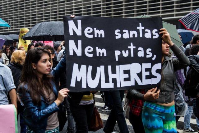 “Feminismo Fake”: Entenda como a pauta feminista da direita é uma&nbsp;farsa.